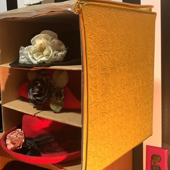 Vintage Collector’s Bundle 6 Different Wool /Velvet/Straw Hats Retro Storage Box - Picture 5 of 17